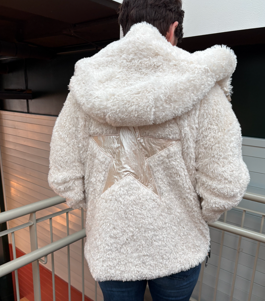 C.A.Y.A Ginny Shaggy Short White