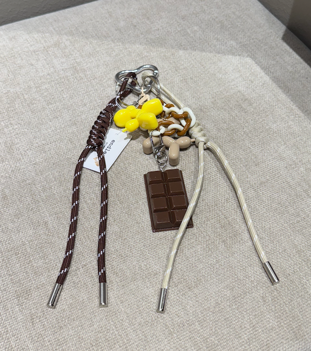 Endless Bag Charm Brun