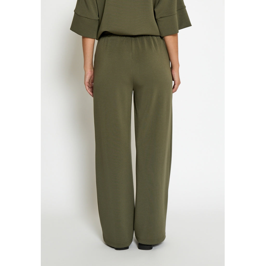 Peppercorn Dicette Sweat Pant Grape Leaf
