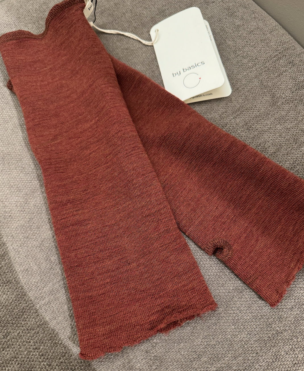 By Basics 1014 Wrist Warmer Rosewood