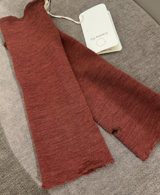 By Basics 1014 Wrist Warmer Rosewood