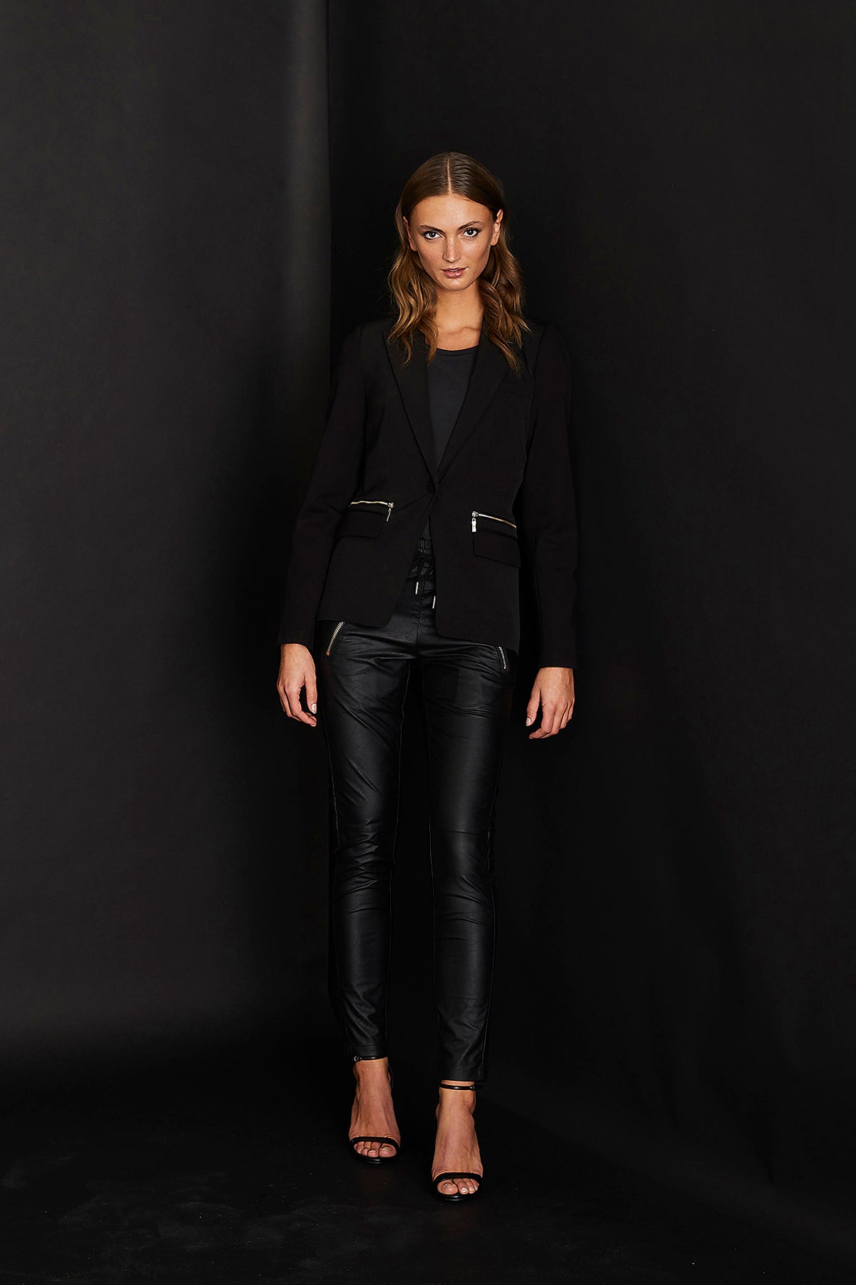 Rue de Femme Skin Fatale Silver Black