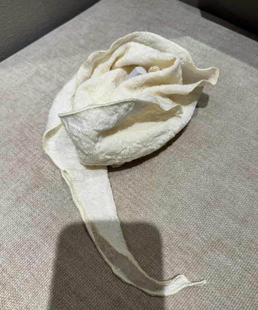 By Basics 1505 Triangle Small Raw White