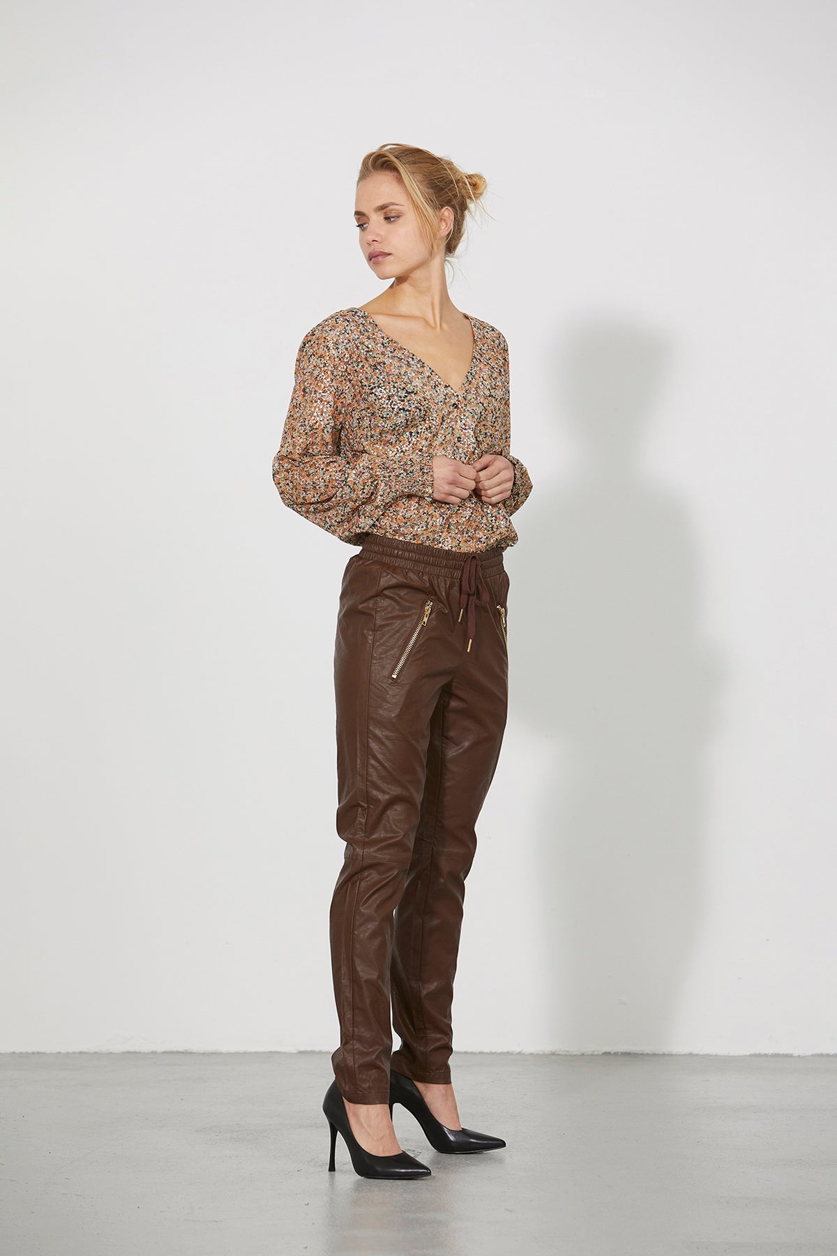 Rue de Femme Skin Fatale Gold Chestnut