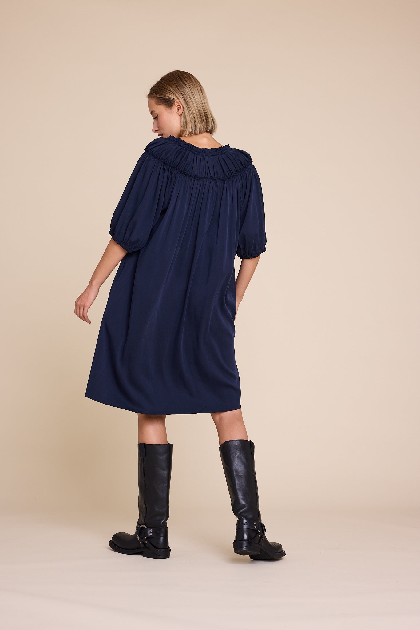 Line of Oslo Sammy Kjole Dark Blue