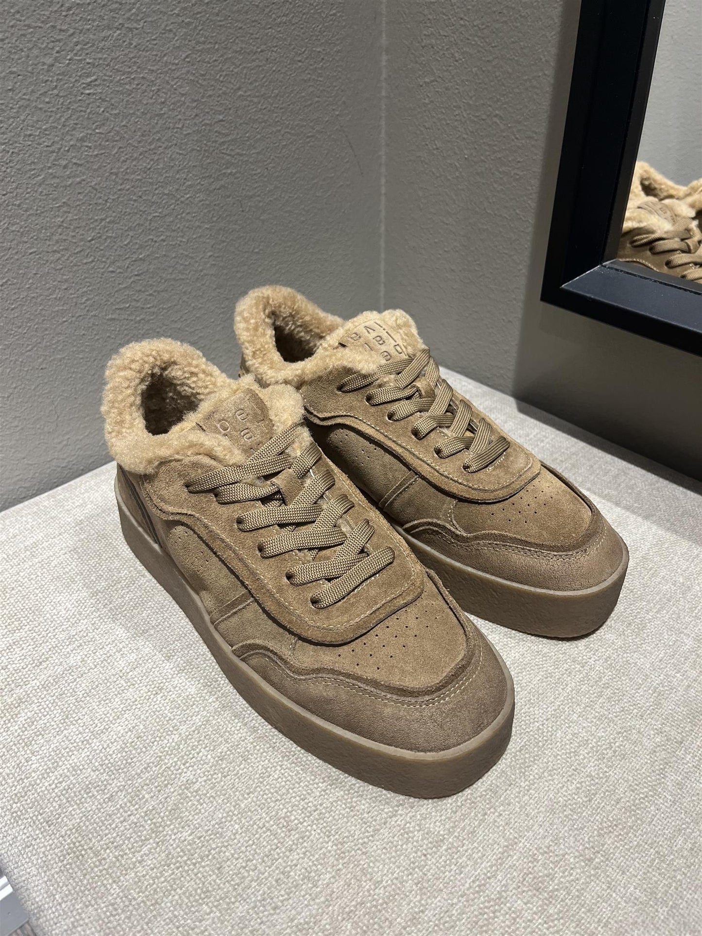 Laura Bellariva Velour Sigaro Nut