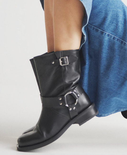 Phenumb Enocre Black Leather