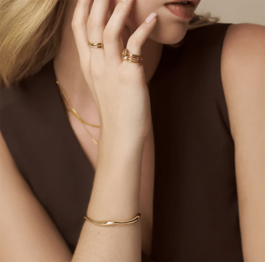 Orelia Fine Wave Bangle Gold
