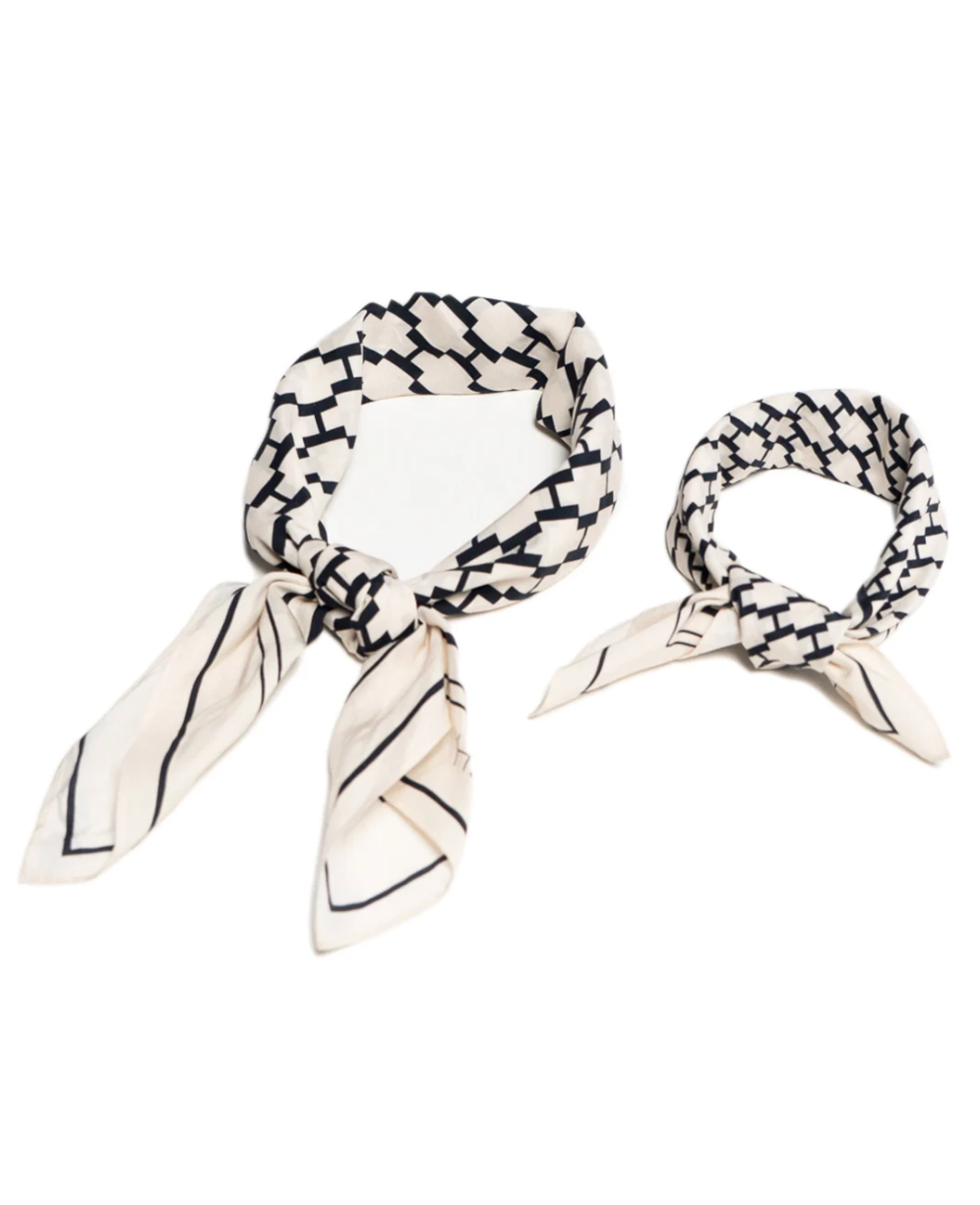 HÉST Venice Scarf Small Jet Black