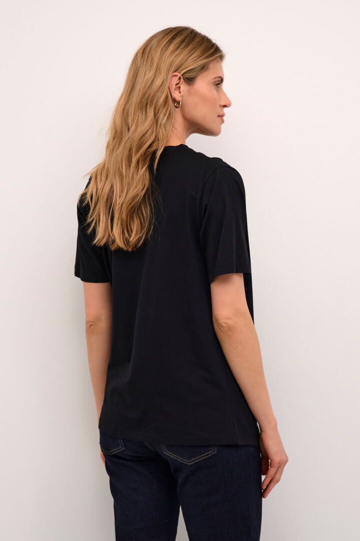 Culture Pilo Amora Tshirt Black