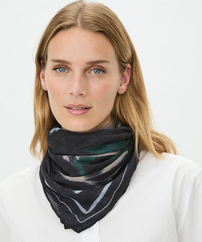 Masai Aselora Scarf Black