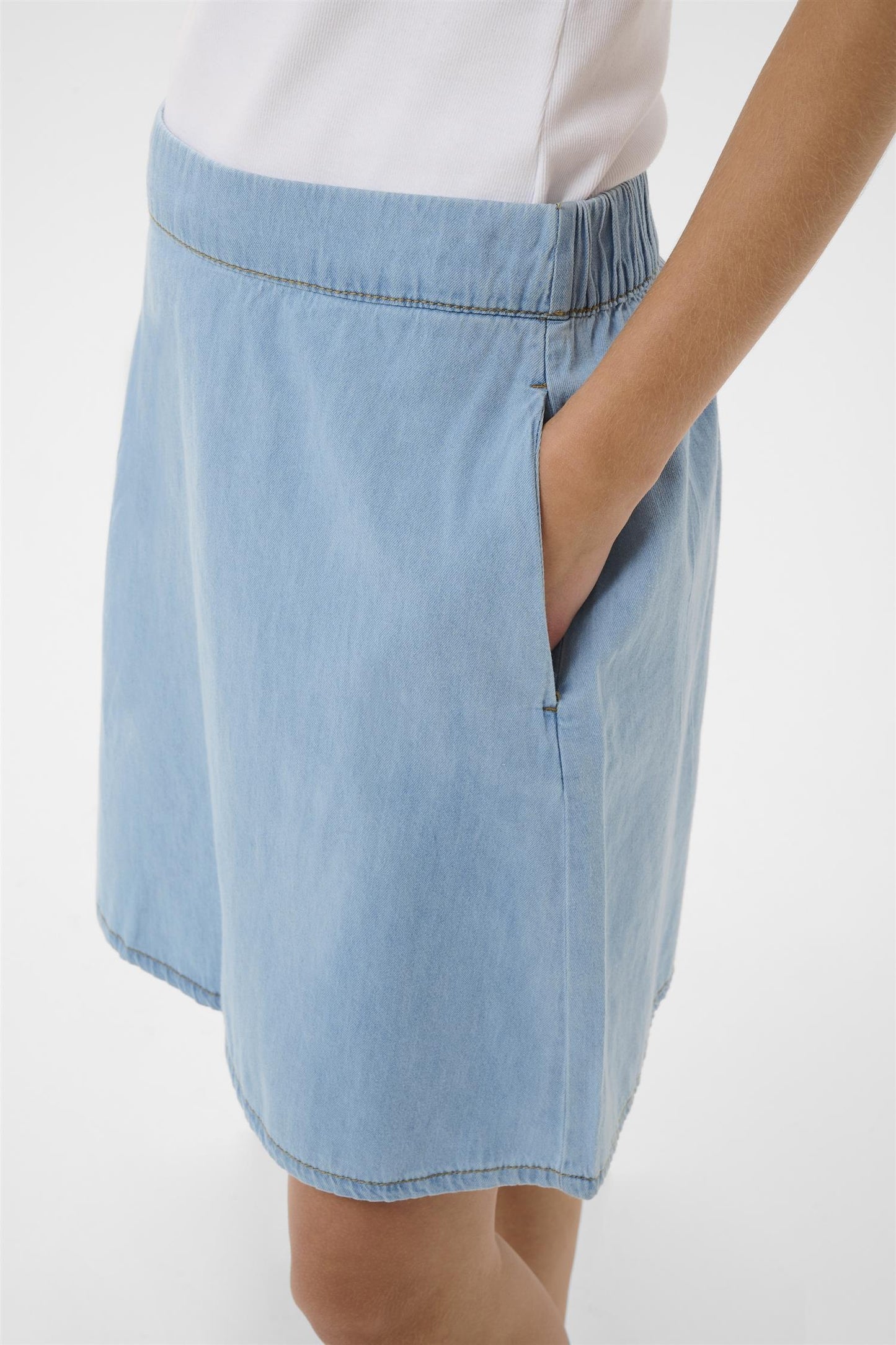 Culture Nua Arpa Skirt Light Blue Denim