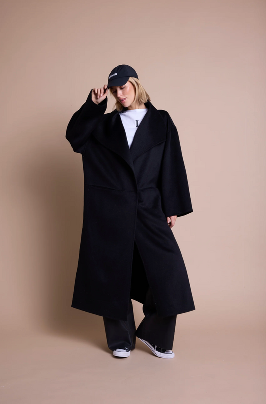 Line of Oslo Josse Black