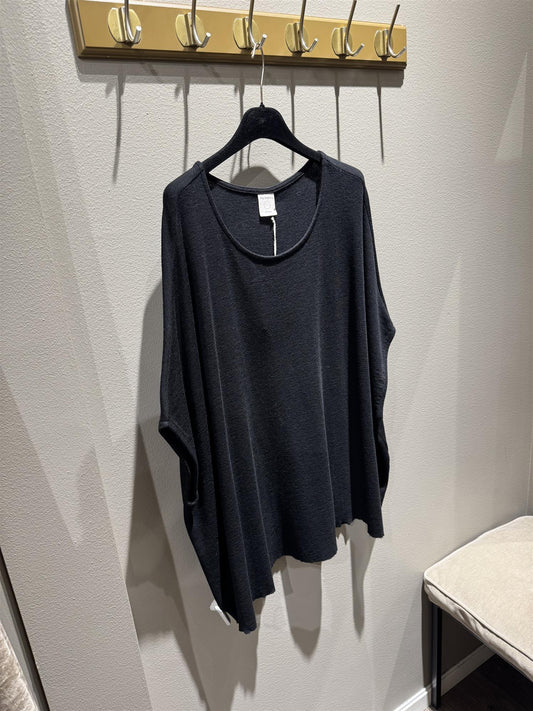 By Basics Top Extra Wide Black