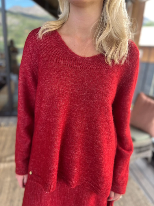 Rah Oslo V Neck Long Sleeve Red