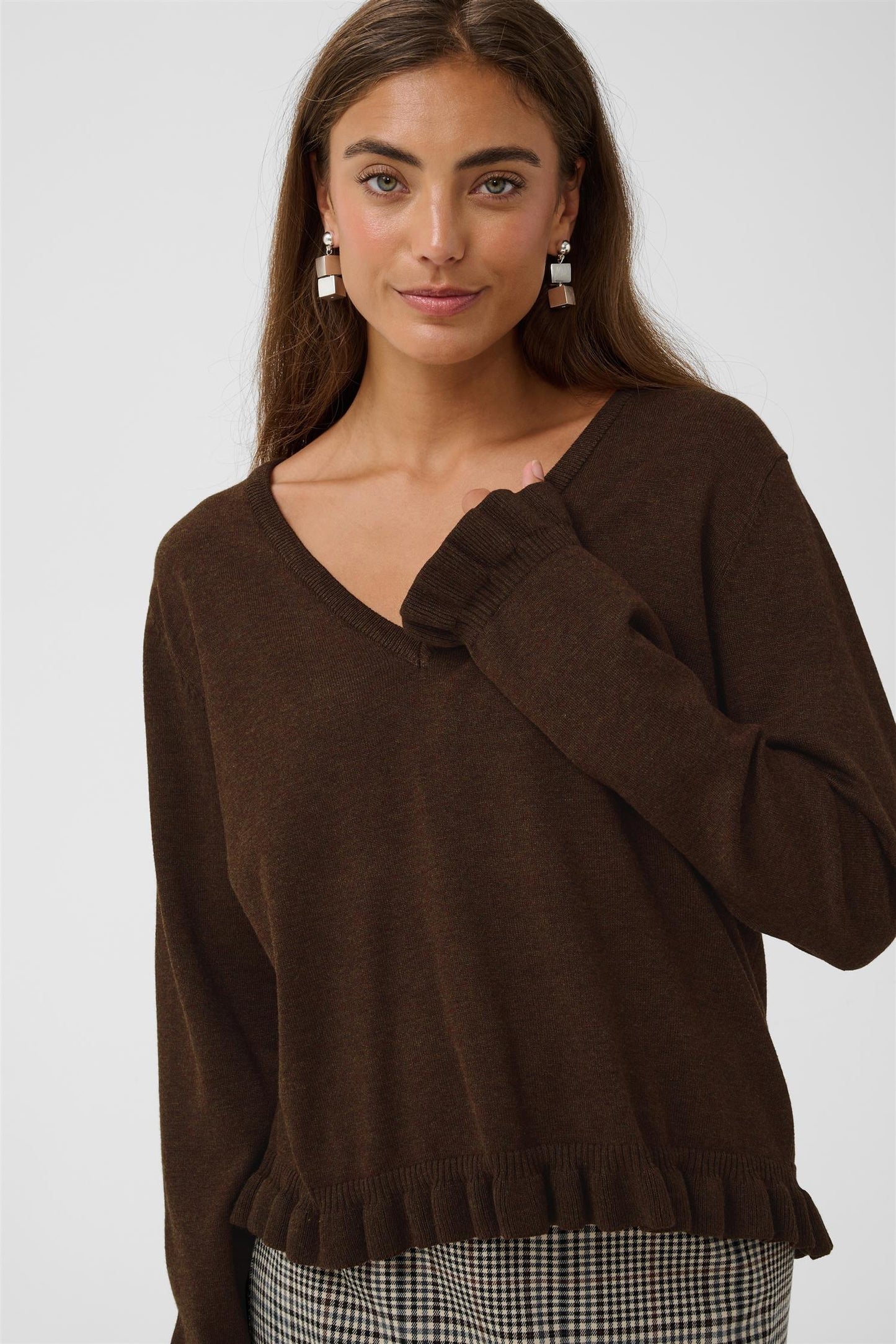 Culture Clare Annemarie Frill V-neck Coffee Bean