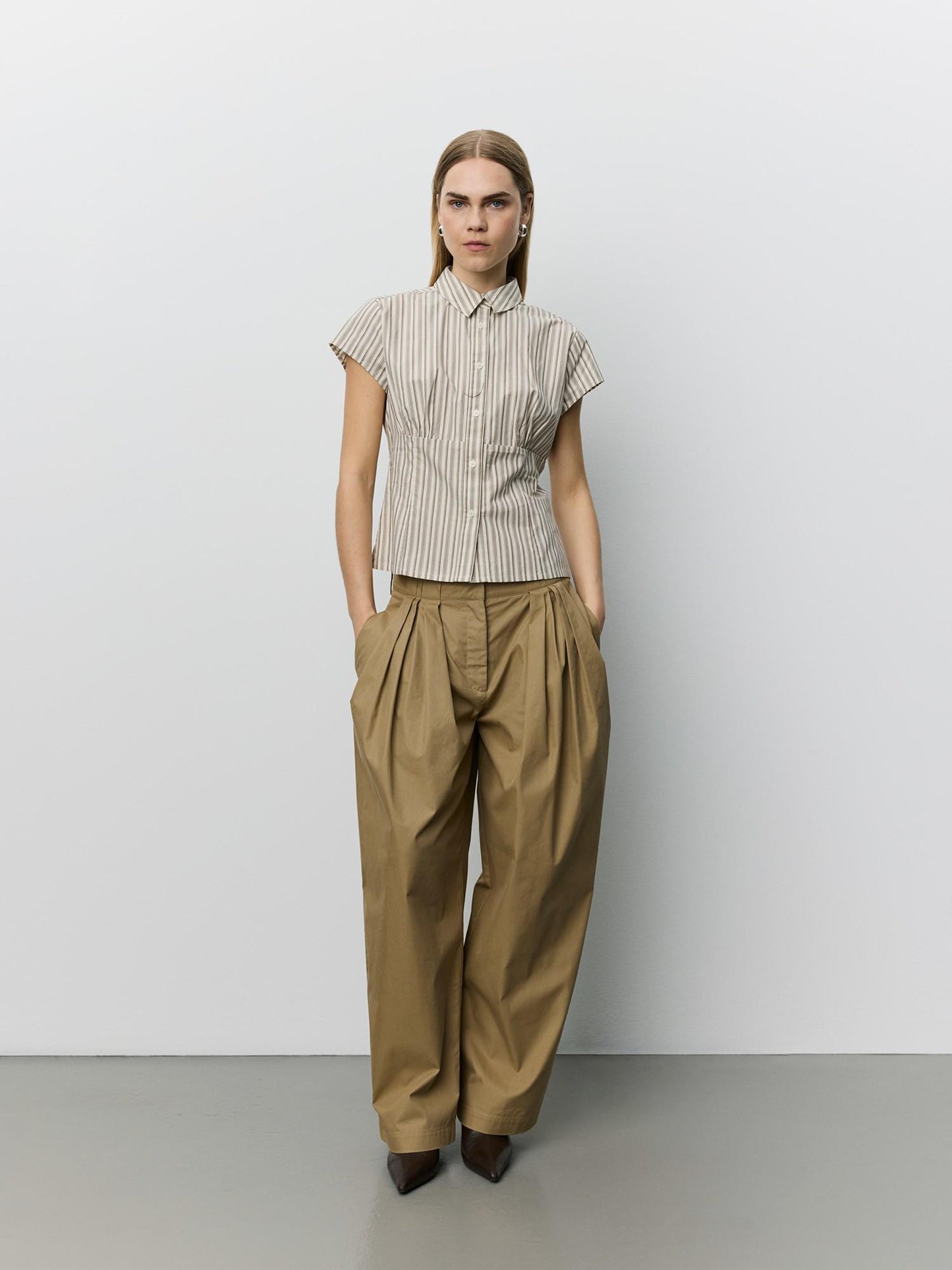 Sofie Schnoor Lilyan Fitted Shirt Light Brown Striped