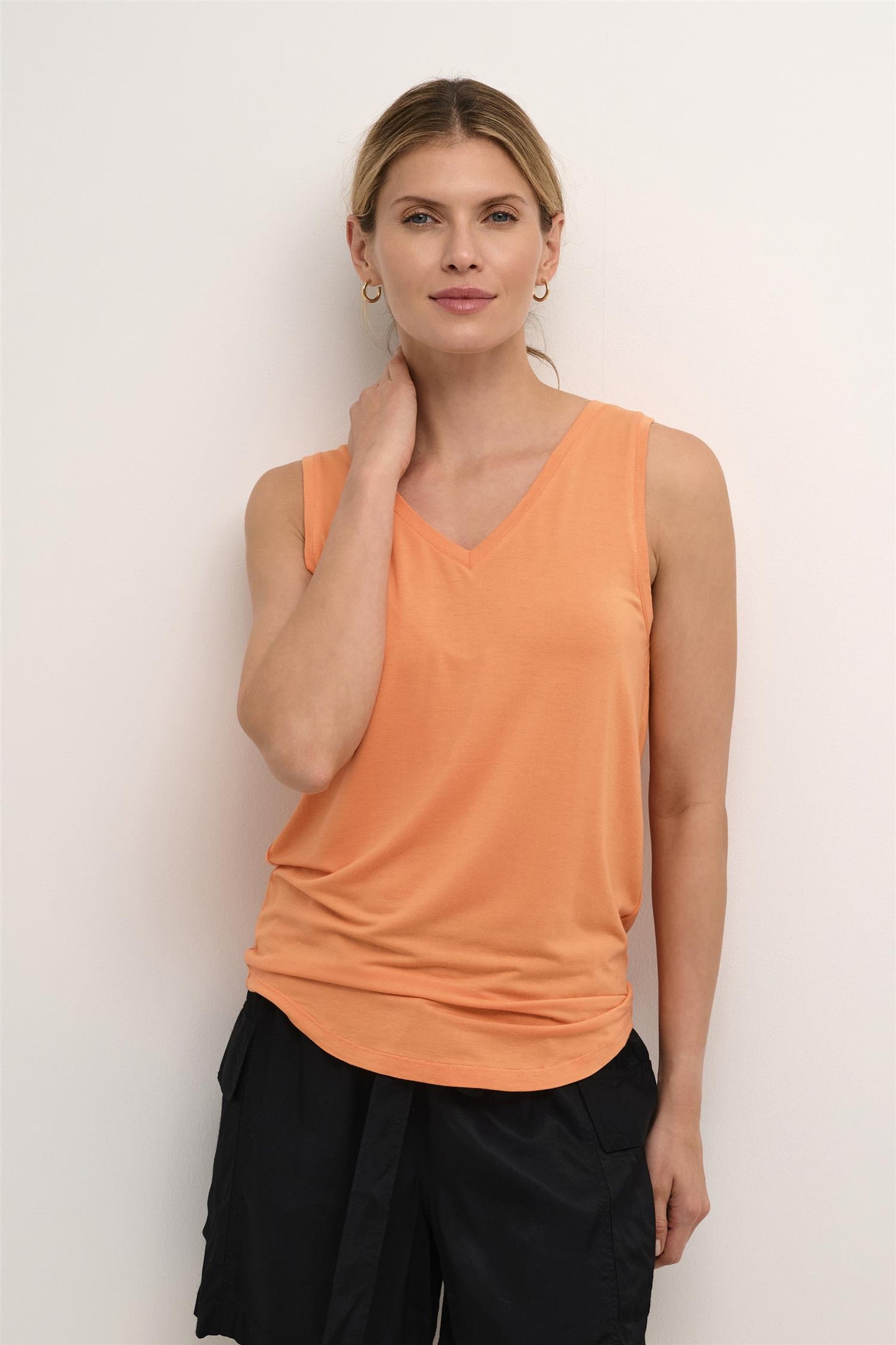 Culture Poppy VO-neck Tank Top Tangerine