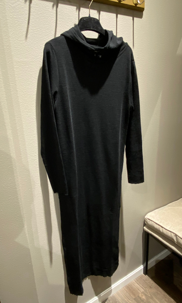 By Basics 7023 Dress Hoodie Long Black