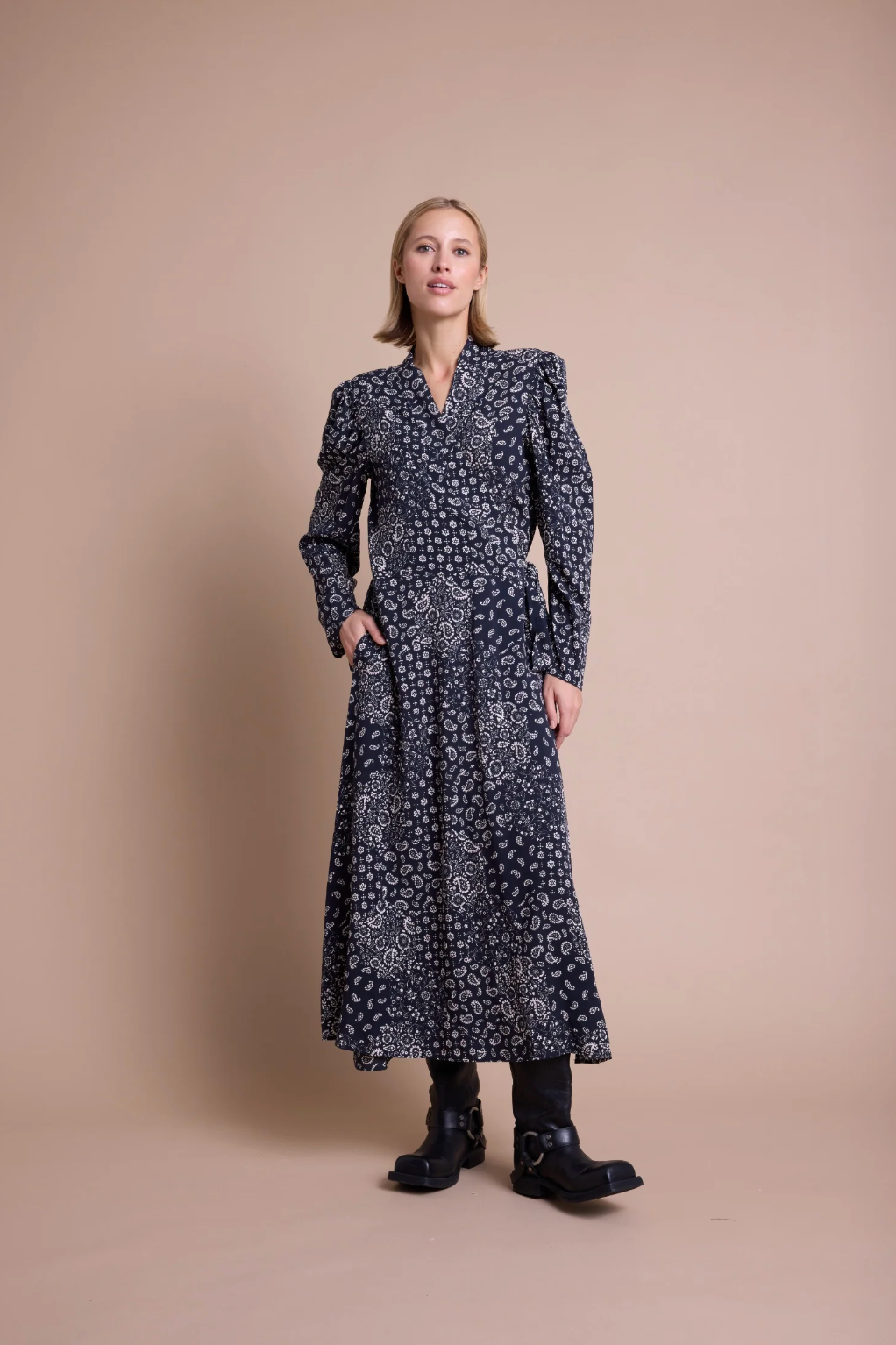 Line of Oslo Scarlett Paisley