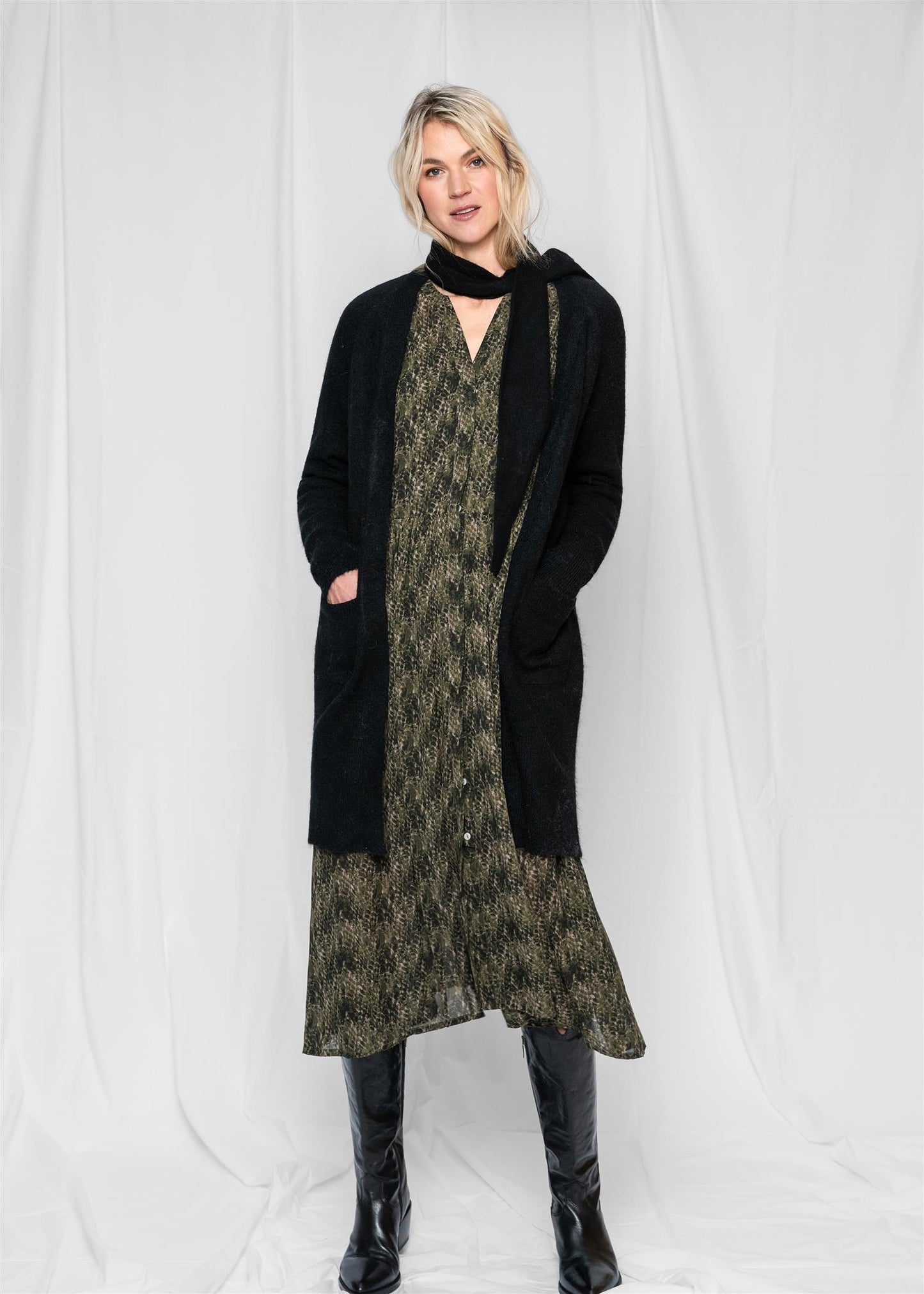 Close to my Heart Grace Cardigan Black