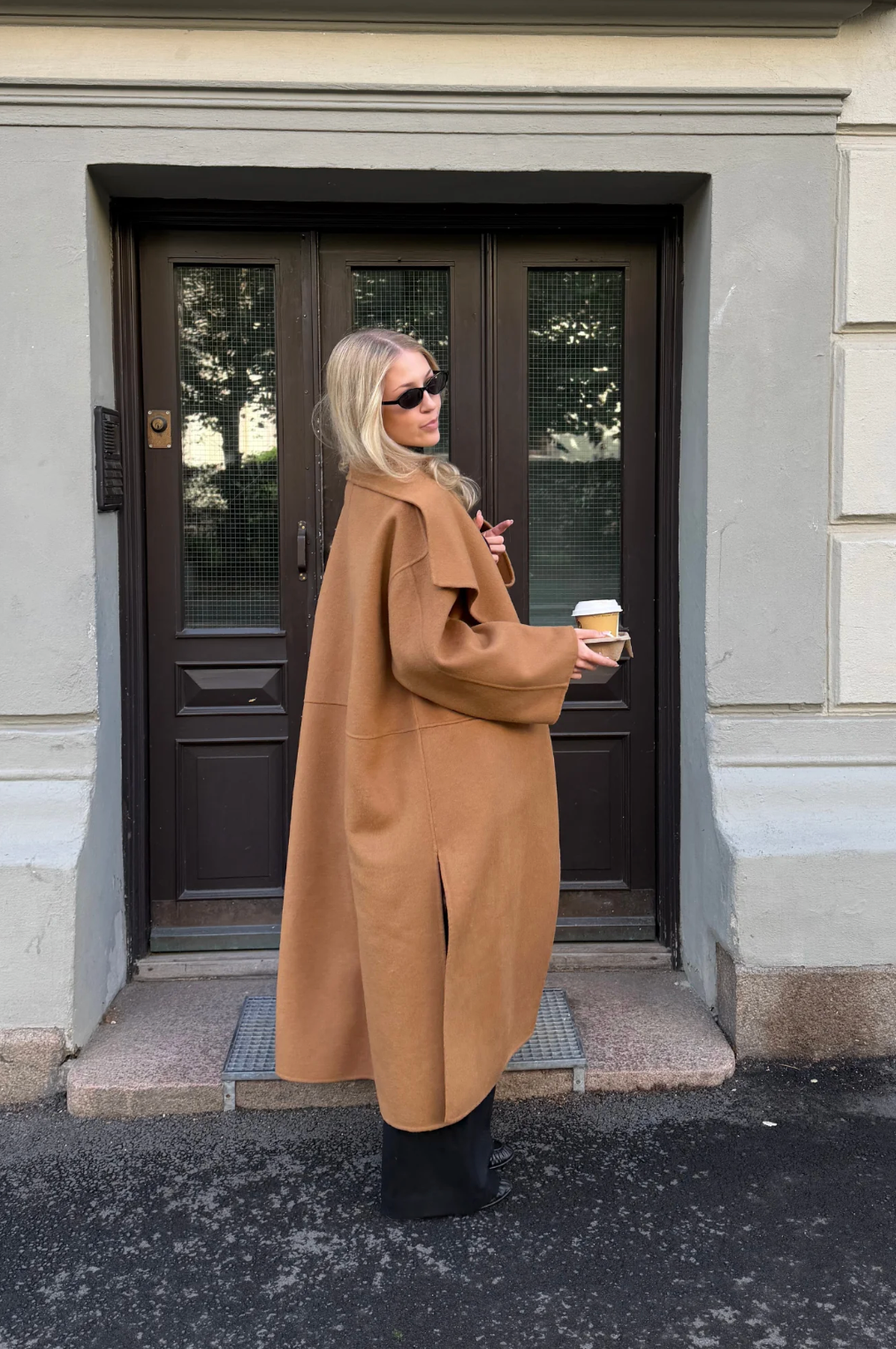 Line of Oslo Josse Camel