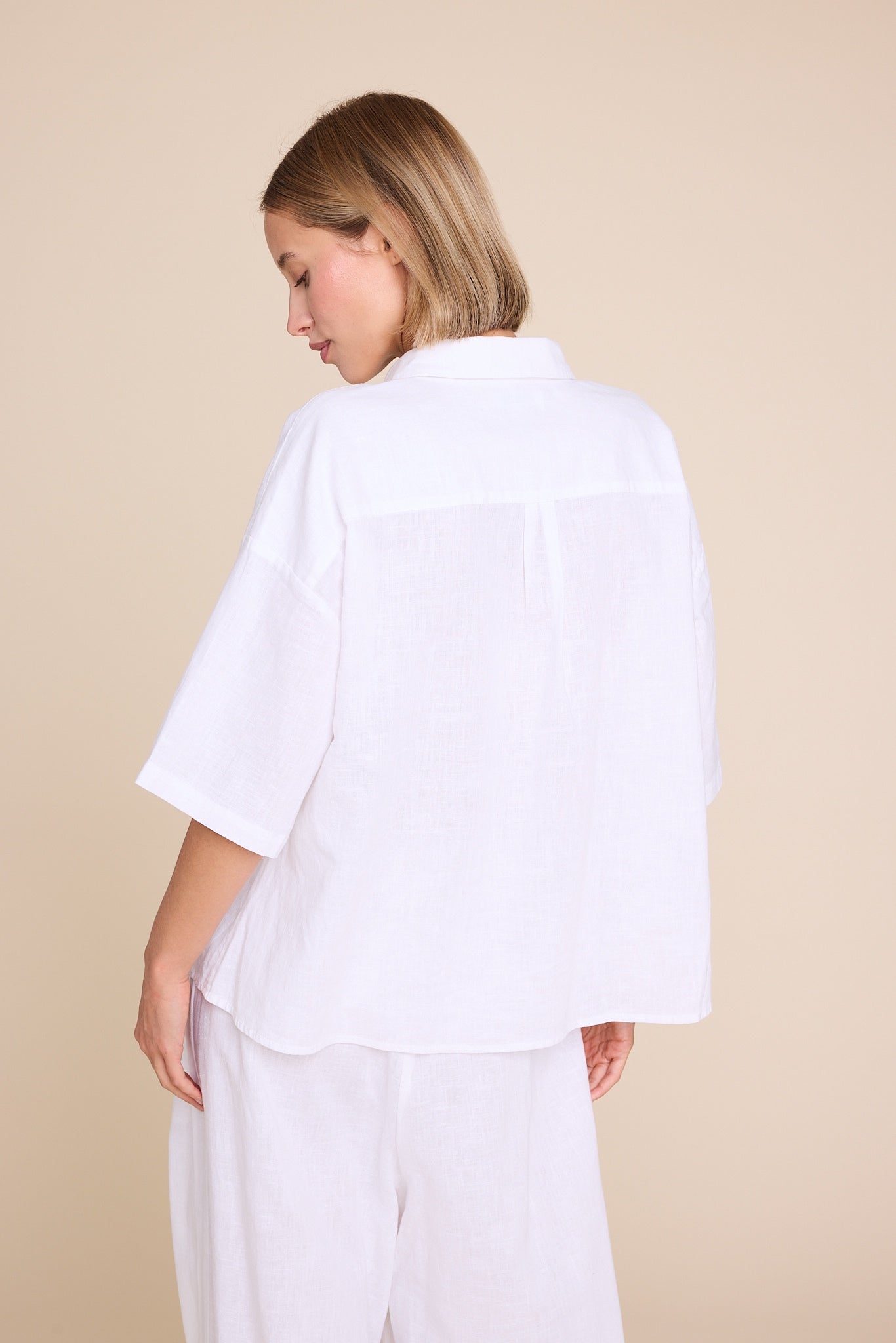 Line of Oslo Resort Linen White